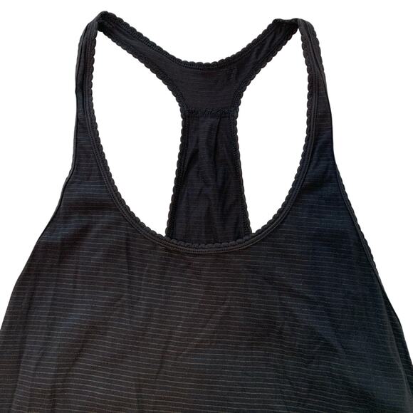 Lululemon 105 Singlet Black, Size 6 - Picture 3 of 5